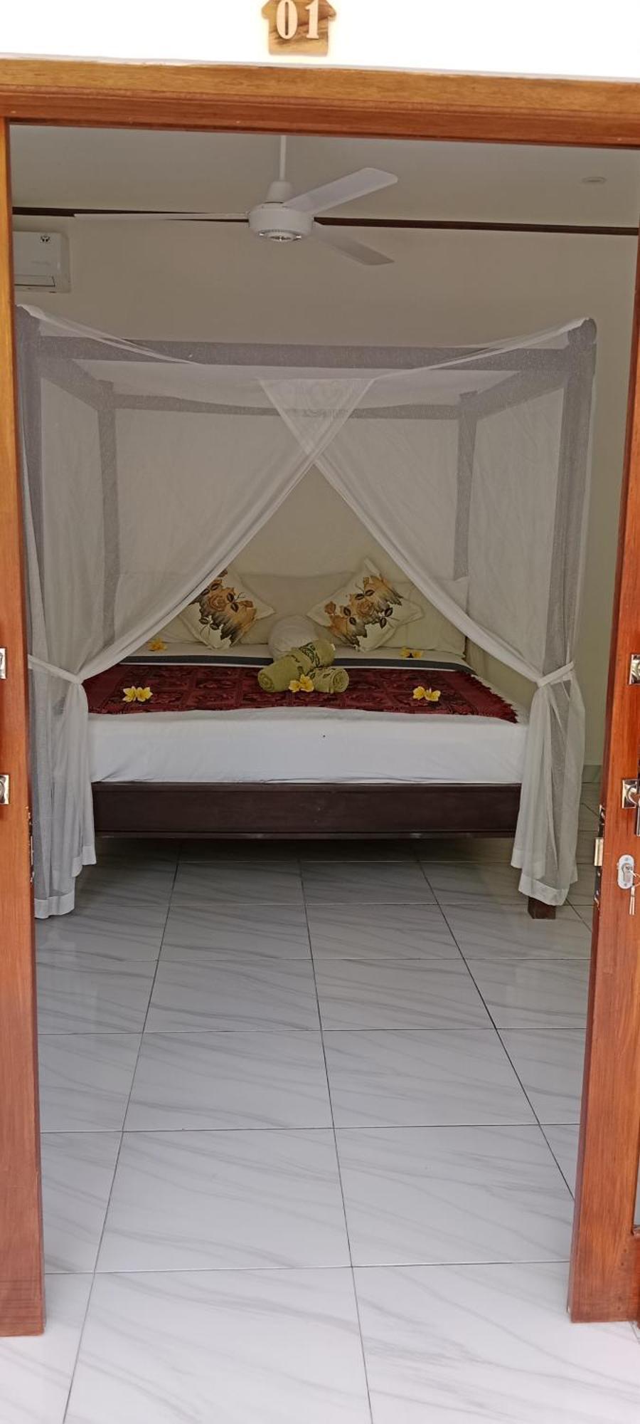 Beten Enjung Home Stay&Waroeng Amed Kültér fotó