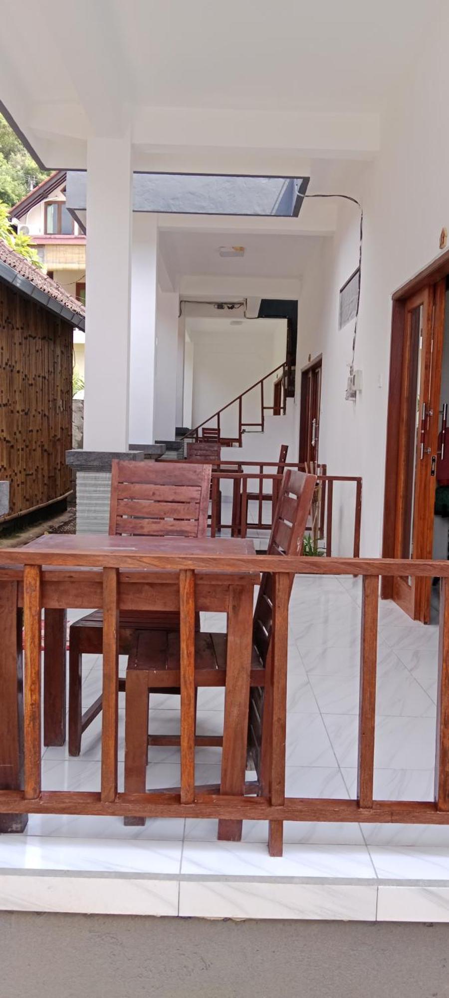 Beten Enjung Home Stay&Waroeng Amed Kültér fotó