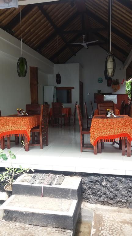 Beten Enjung Home Stay&Waroeng Amed Kültér fotó